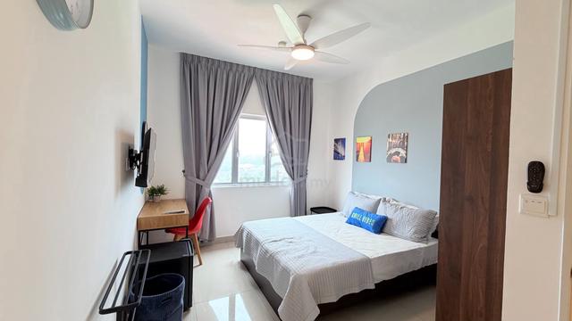 Master Room w/ Private Bathroom @ Acacia Residence Sepang | Furnished 1