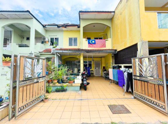 LOKASI CANTIK! RUMAH DAH SIAP RENOVATE & EXTEND! Taman Puchong Intan 1