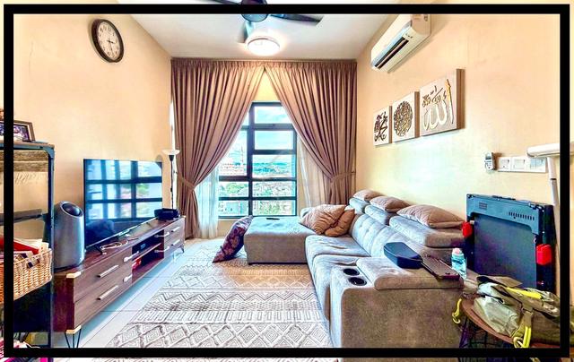 Aura Residence 1