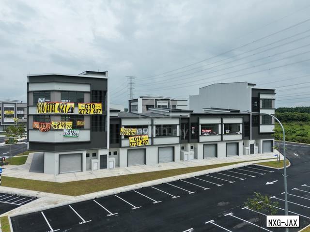 NEW Mainroad🤩2 Sty Shop Lot Rent!Umara Tropicana Aman Kota Kemuning 1
