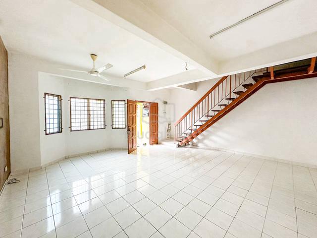 Double Storey Taman Kasih, Sg Sekamat, Kajang 1