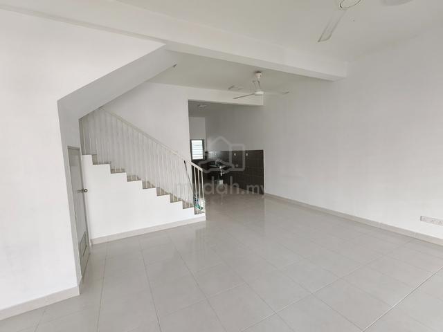 2 Sty Cherry Bandar Hillpark Mapel Olives Meranti The Palm Puncak Alam 1