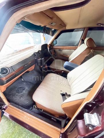 Mercedes Benz 230E - 5