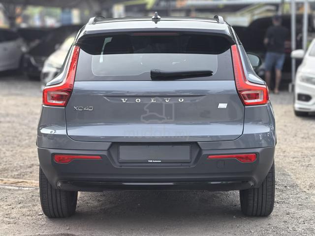 2021 Volvo XC40 1.5 RECHARGE T5 (A) - 4