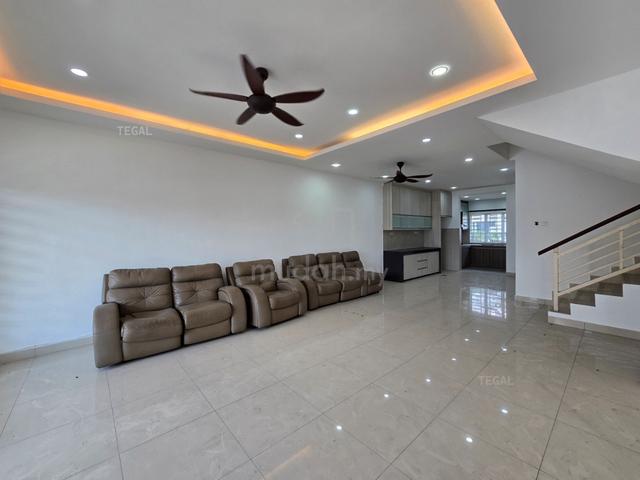 Bandar Puteri Klang Cassava 2.5 Storey Terrace House For Sale AA Stock 1