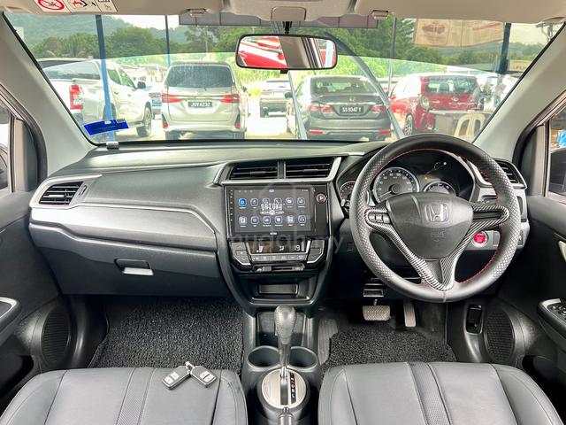 2017 Honda BR-V 1.5 V -- (A) high spec - 5