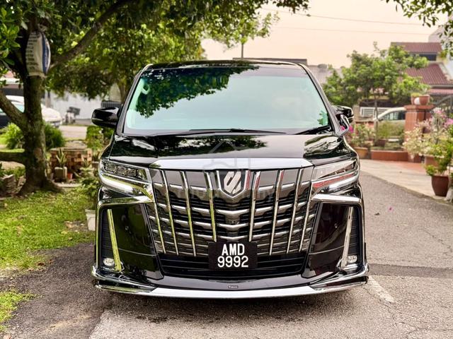 ON THE ROAD 2015 Toyota ALPHARD 2.5 AGH30W (A) - 2