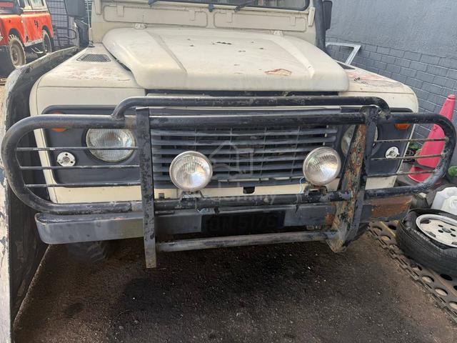 1995 Land Rover DEFENDER 110 2.5 (M) - 1