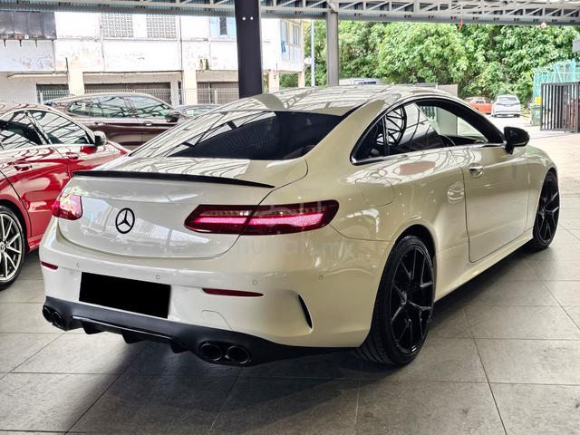 Mercedes Benz E300 COUPE AMG LINE 2.0 PREMIUM PLUS - 3