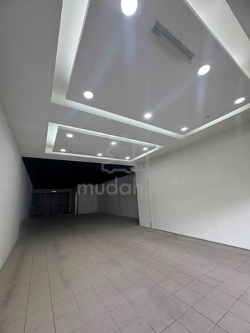 Ground Floor Shop Lot For Rent - Prime Location at Taman Bukit Serdang 1
