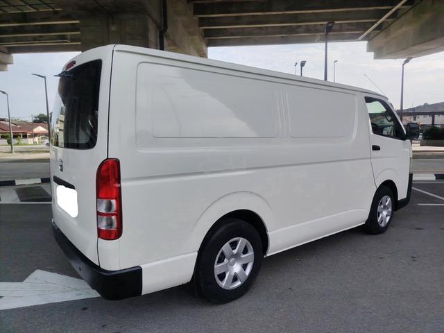 Ori 2017 Toyota Hiace 2.5 (M) Panel Van - 4