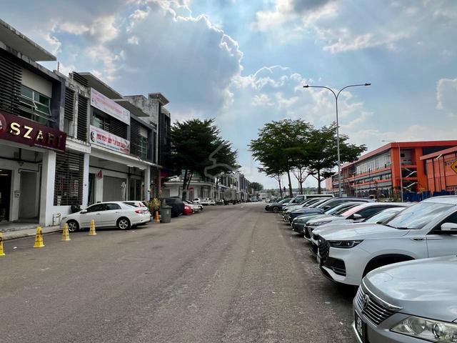 Kempas Lama Double Storey Shop Lot Roi 4.2% 1