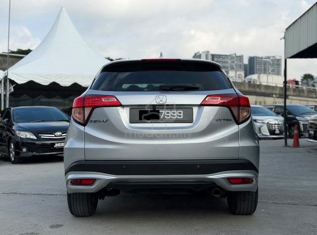 KEYLESS ENTRY FABRIC SEAT 2015 Honda HR-V 1.8 E - 4