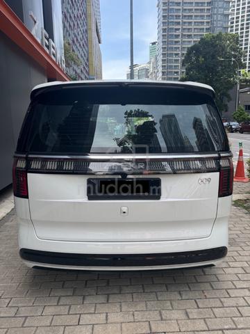 PRE-OWNED 2024 Zeekr 009 LUXURY MY24 (A) - 2