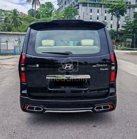 2017 Hyundai GRAND STAREX 2.5 PREMIUM (A) P.DOOR - 4