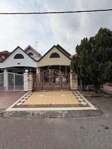 1.5 Storey Taman Pelangi Indah, Ulu Tiram, Johor 1