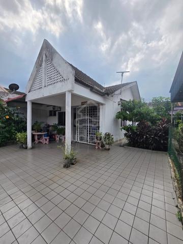 1 Storey For Sale @ Bandar Seri Alam/ Jln Suria/ Masai/ Extra 10ft Lan 1
