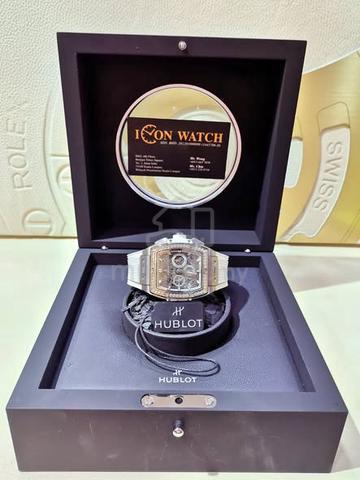 Carousel Image
