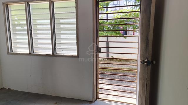 Ground Floor shop Taman Lestari Perdana Seri Kembangan for rent 5