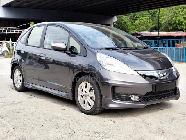 2014 Honda JAZZ 1.3 HYBRID (A)FACELIFT SPORT-FIT - 2