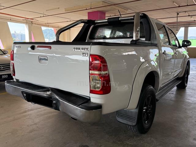 Toyota HILUX 2.5 G VNT FACELIFT 2012 (A) LOAN - 4