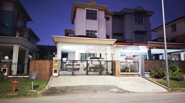 Taman Landmark | Below Value | Semi-D | 2.5 Storey | Bundusan | Sale 1