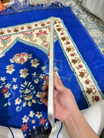 Carousel Image