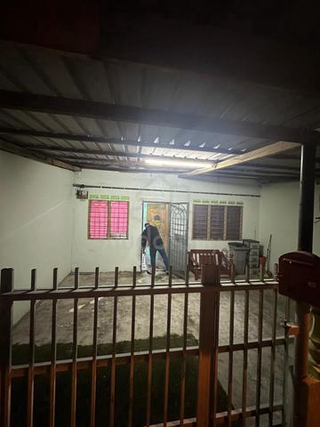 Teres Taman Merlimau Utara 1