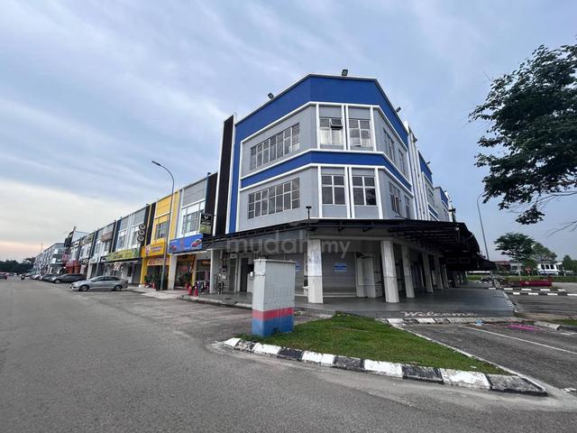 Indahpura Kulai @ Jalan Kiambang Vervocity Corner 3 Storey Shop Lot 1