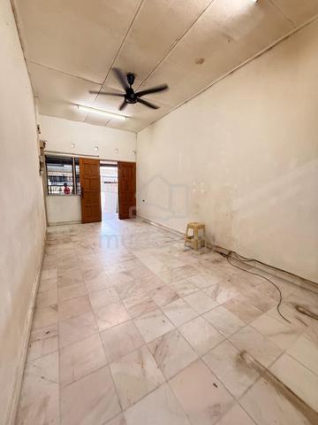 1 Storey Terrace 1400sqft Paya Terubong Taman Oriental 1