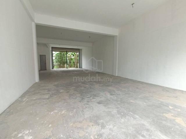 Padimas Point grounf floor shoplot for rent itcc, plaza333, padiview 1