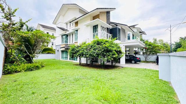 Corner Lot 🏠 FReeHoLd Bungalow Anjung Melati GomBak Setapak 1