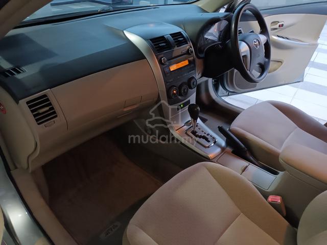 Toyota ALTIS Auto FACELIFT 2011 Direct Owner - 5