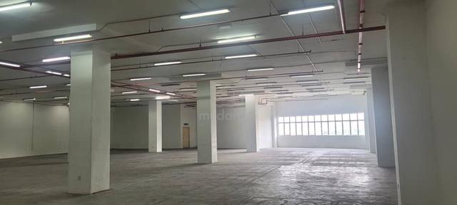 Warehouse @ Wisma Minlon, Seri Kembangan 1
