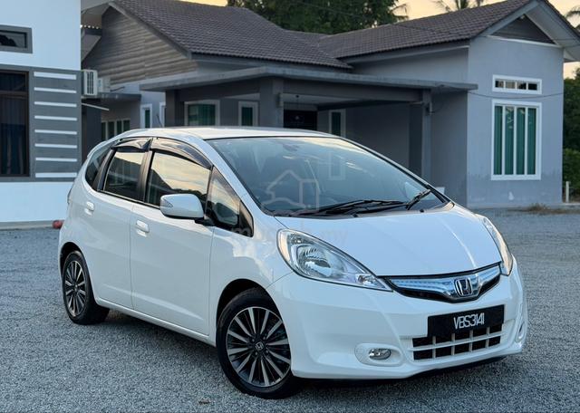 2012 Honda JAZZ 1.3 (HYBRID) FACELIFT (A) - 1