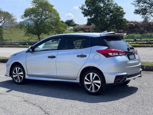 2022 Toyota YARIS 1.5 E MY19 FACELIFT (A) - 4