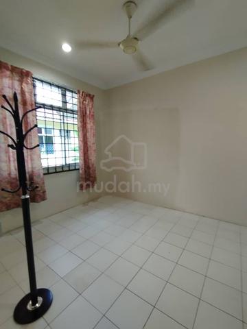 Direct From Owner Semi D For Sale 1