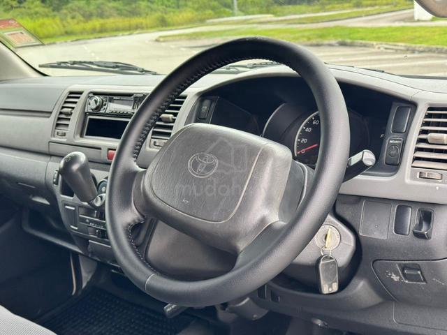 2011 Toyota HIACE 2.7 FACELIFT (M) Window Van - 5