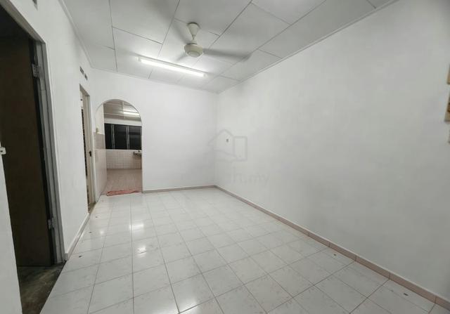 SKUDAI, 20x52FT 2BED 2BATH FREEHOLD 1-Storey Terrace House FOR SALE 1