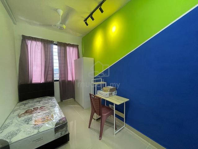 Ken Rimba Condo, Shah Alam, Single Room, Full Female Unit, Nice Room 1
