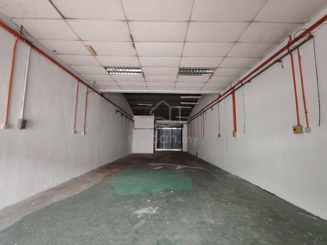 Puchong Utama Link Factory / Warehouse For Rent 1