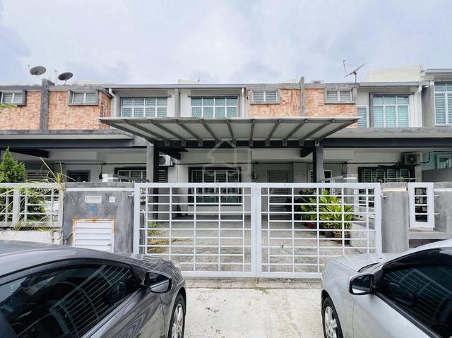 UNIT CANTIK FULL LOAN Double Storey Taman Pelangi Semenyih 2 Rafflesia 1