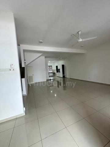 Forest Heights Double Storey For Rent 1