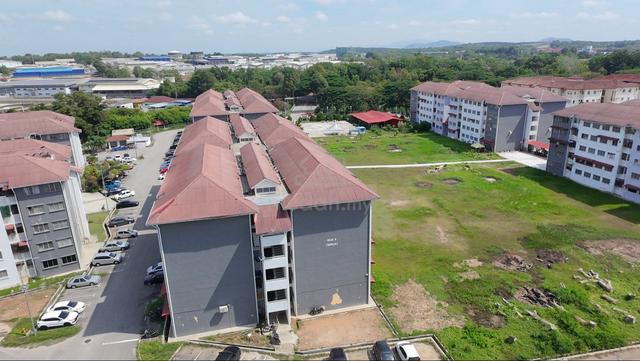 Pangsapuri Taman Tasik Utama 1