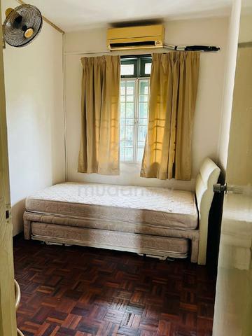 Room for Rent at Bayan Lepas 1