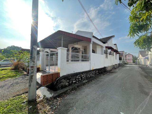 Bandar Baru Nilai Desa Cempaka Endlot Teres Setingkat Freehold 22x75 1