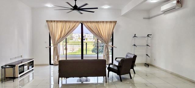 FURNISHED! 2 Storey Dahlia Clover U12 Cahaya Alam Shah Alam NICE MURAH 1