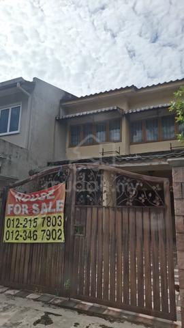 Intermediate double story house in tmn cempaka ampang for sale 1
