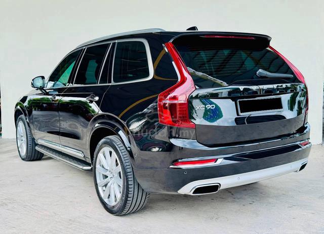 Volvo XC T8 2.0T Inscription Plus High Spec F/Loan - 2