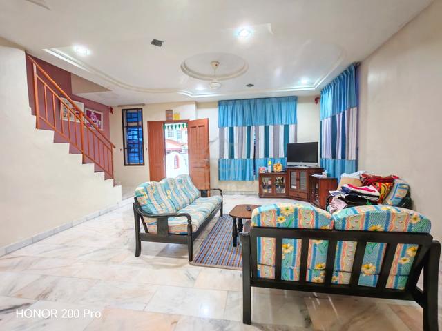 Seri Alam Jalan Bayu Renovated 2 Storey Terrace EndLot for Sale 1